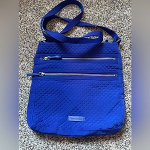 Vera Bradley Triple Zip Hipster